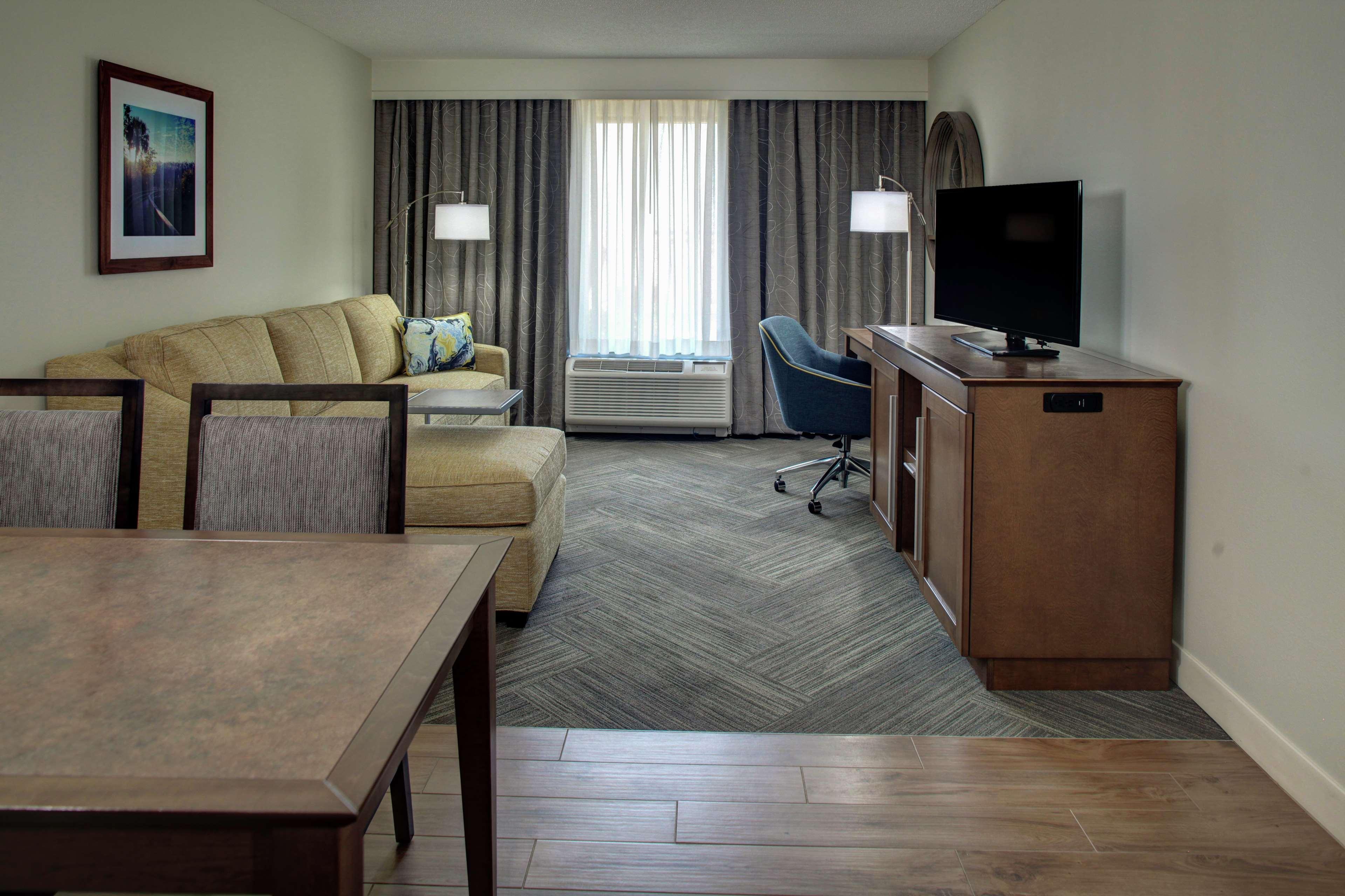 Hampton Inn & Suites At Lake Mary Colonial Townpark Extérieur photo