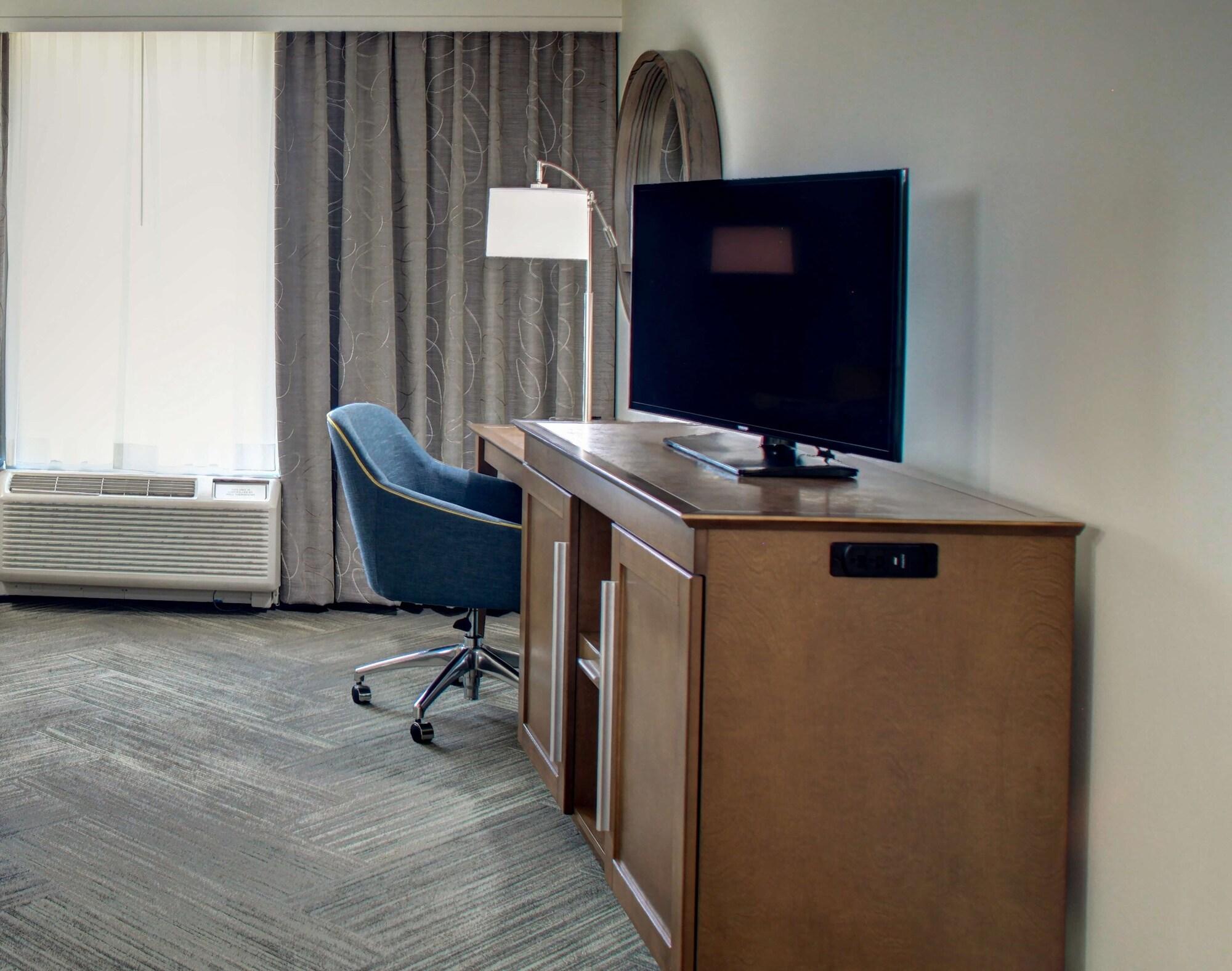 Hampton Inn & Suites At Lake Mary Colonial Townpark Extérieur photo
