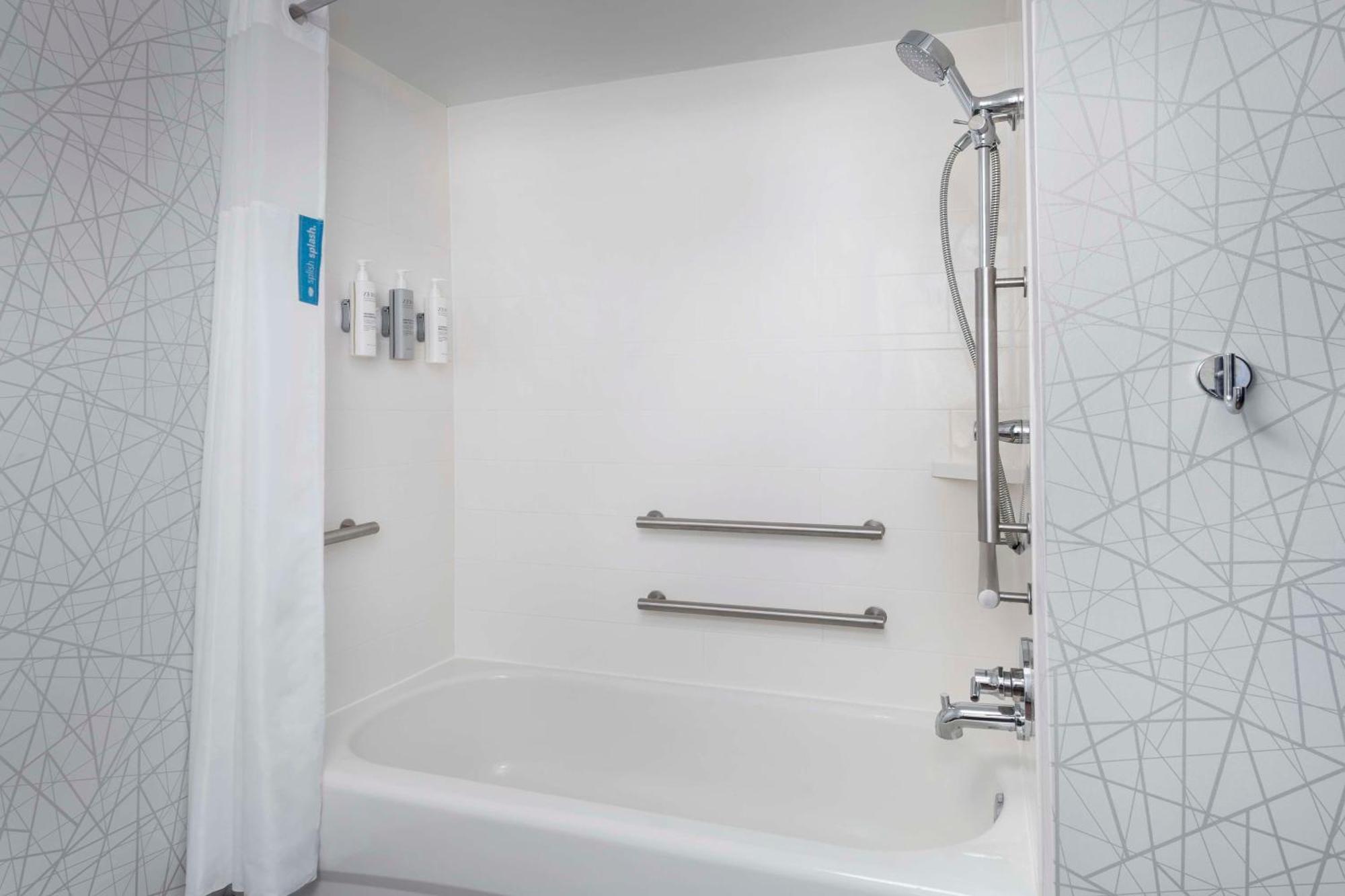 Hampton Inn & Suites At Lake Mary Colonial Townpark Extérieur photo