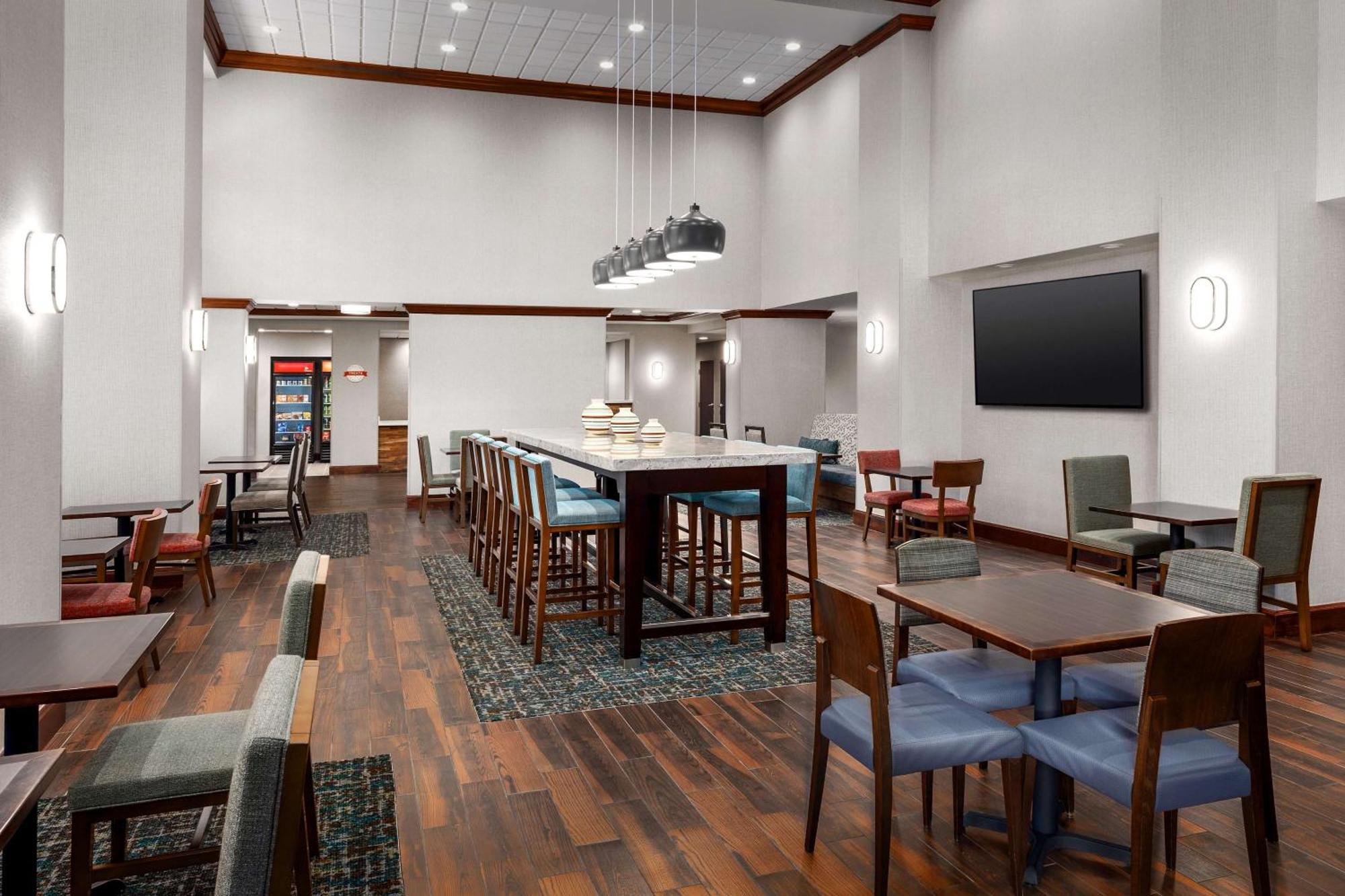 Hampton Inn & Suites At Lake Mary Colonial Townpark Extérieur photo
